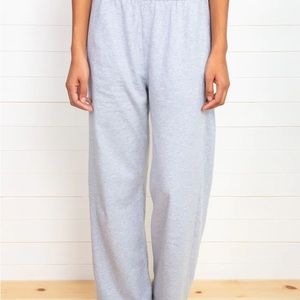 Brandy Melville Anastasia sweatpants